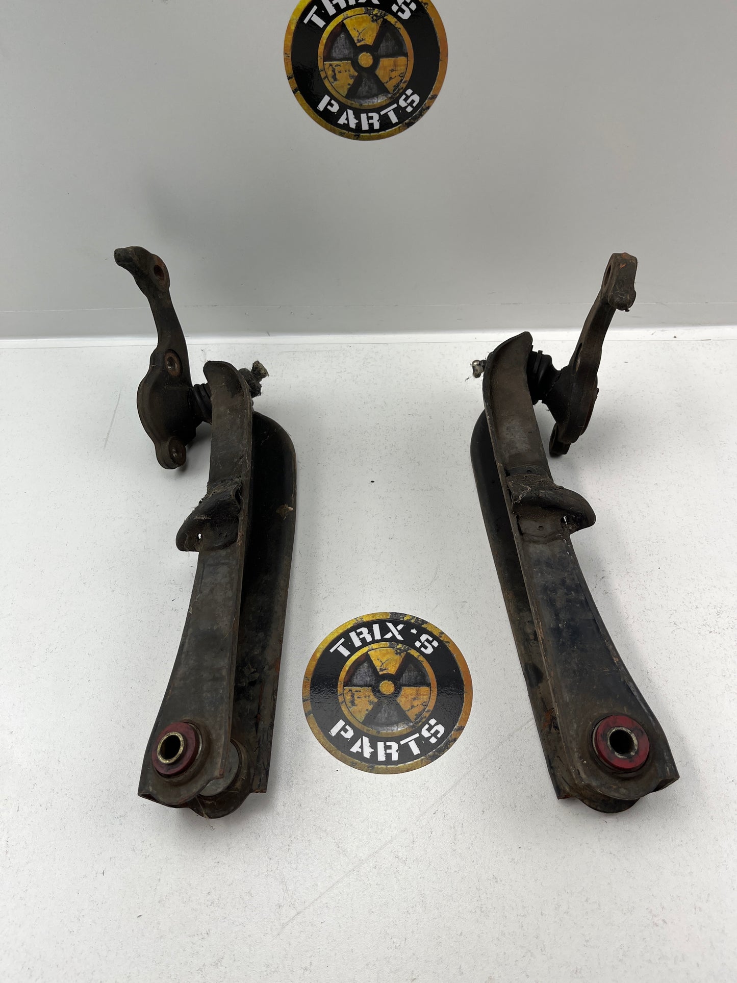 Standard Front Lower Control Arms Pair to Suit R31 Skyline