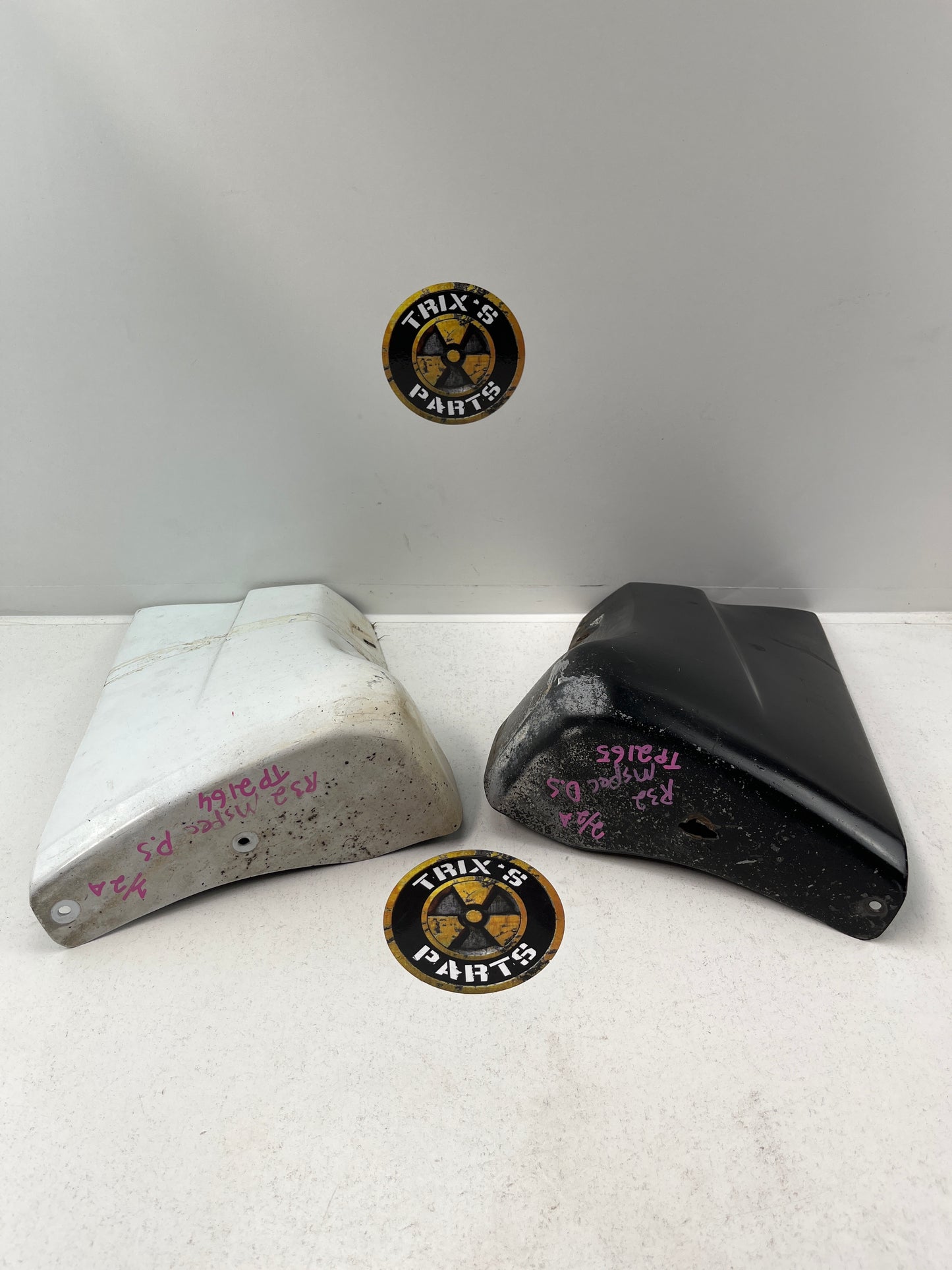 Standard Genuine Nissan R32 M Spec Skyline Rear Pod Pair