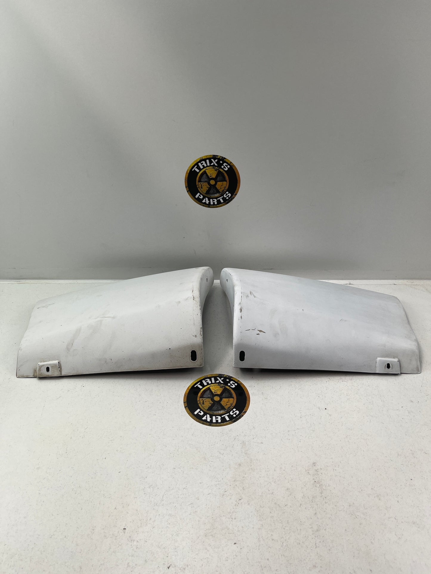 Standard Genuine Nissan R33 M Spec Skyline Rear Pod Pair