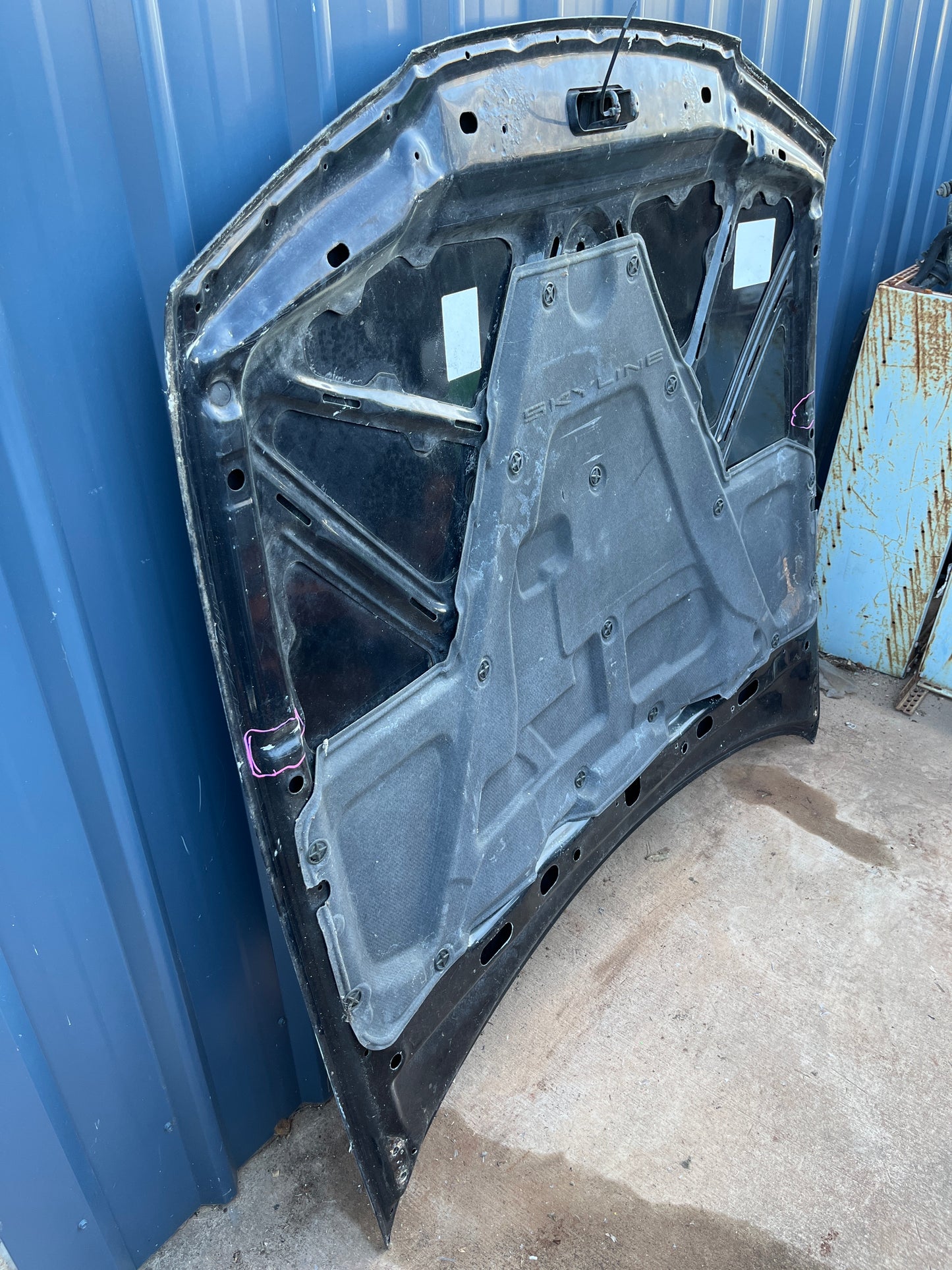 Aluminium Bonnet, R32 GTR Skyline - Missing Hinges and Insulation